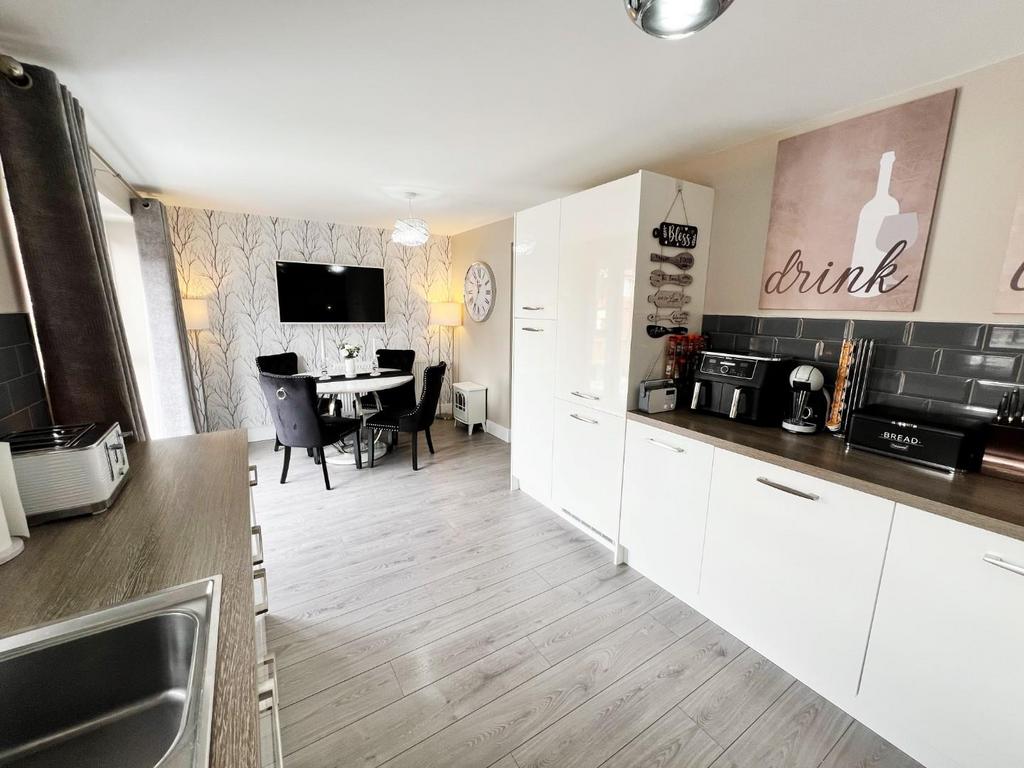 Kitchen / Diner