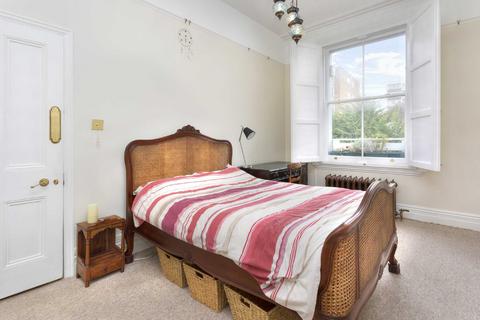 2 bedroom flat to rent, Tisbury Road, Hove, BN3