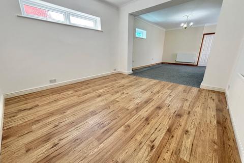 undefined, Warbreck Drive, Bispham FY2