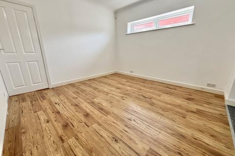 undefined, Warbreck Drive, Bispham FY2