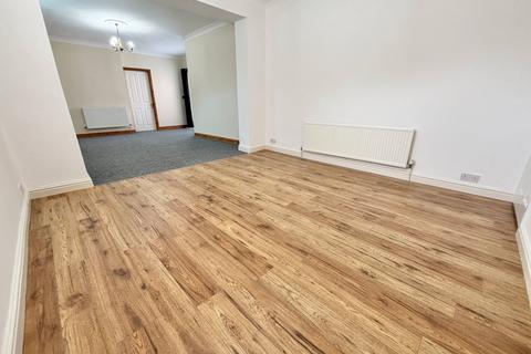 undefined, Warbreck Drive, Bispham FY2