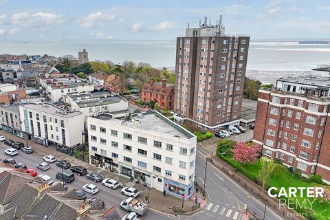 3 bedroom flat for sale, Rectory Grove, Leigh-on-sea, SS9