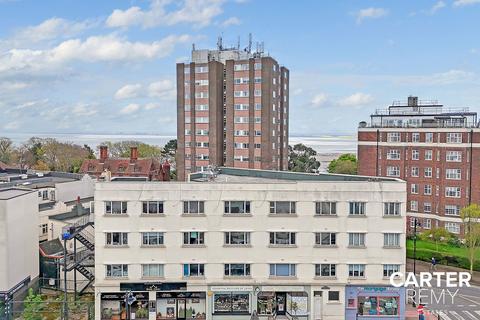 3 bedroom flat for sale, Rectory Grove, Leigh-on-sea, SS9
