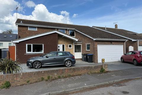 5 bedroom detached house for sale, Alderney Gardens, Broadstairs CT10