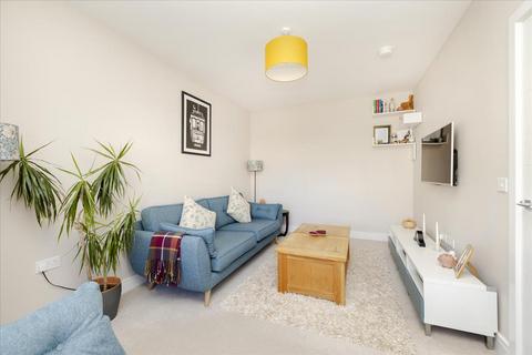 34 Shiel Hall Circle, Rosewell, EH24 9DE