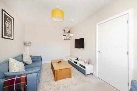 34 Shiel Hall Circle, Rosewell, EH24 9DE