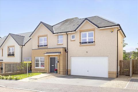 34 Shiel Hall Circle, Rosewell, EH24 9DE