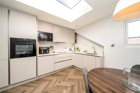 2 bedroom apartment for sale, London W12
