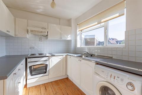 2 bedroom apartment for sale, Lyndhurst Road, Hove