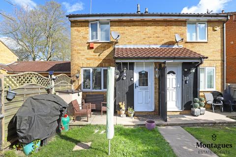 37 Hampden Close, North Weald, Epping, CM16 6JX