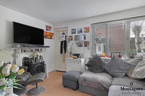 37 Hampden Close, North Weald, Epping, CM16 6JX