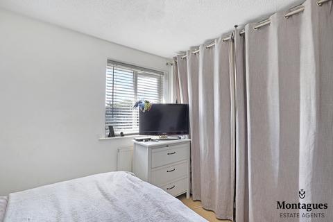 37 Hampden Close, North Weald, Epping, CM16 6JX