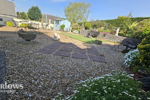 2 bedroom detached bungalow for sale, Maes y Bryn, Tonyrefail, Porth CF39