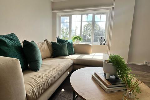 3 bedroom flat to rent, Millbrook Road East, Hampshire SO15