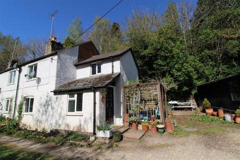 2 bedroom cottage for sale, Vicarage Hill, Lower Bourne GU10