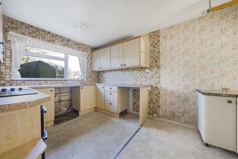 8 Moss Side, Bricket Wood, St Albans, AL2 3SU