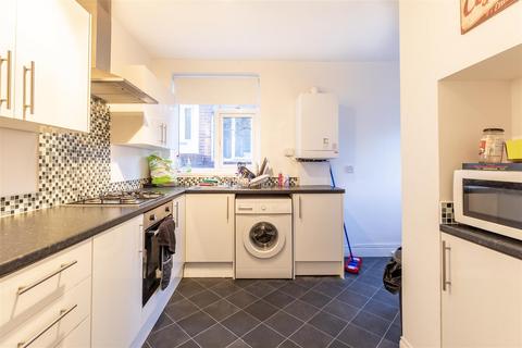 2 bedroom flat to rent, *August 2025* Benton Road, High Heaton, NE7