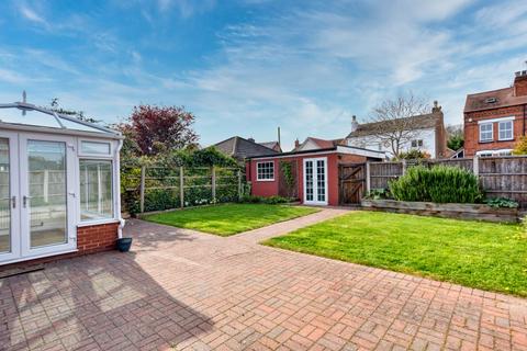 2 bedroom detached bungalow for sale, Wellington Road, Burton Joyce, Nottingham NG14