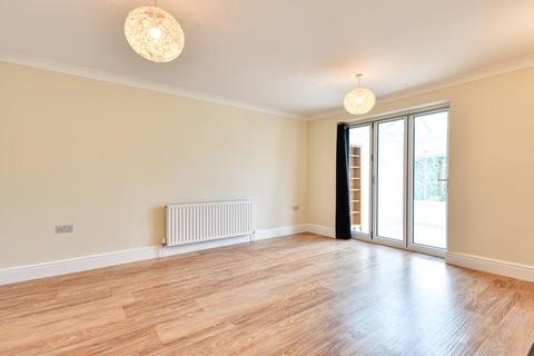 2 bedroom detached bungalow for sale, Wellington Road, Burton Joyce, Nottingham NG14