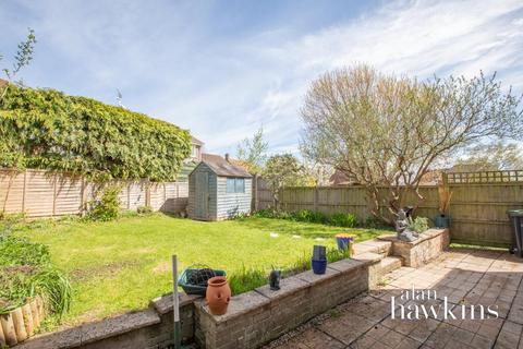 7 Alderney Close, Wootton Bassett, Swindon, SN4 8LU