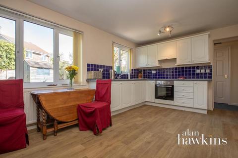 7 Alderney Close, Wootton Bassett, Swindon, SN4 8LU