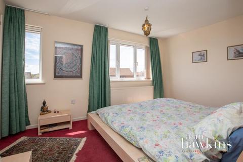 7 Alderney Close, Wootton Bassett, Swindon, SN4 8LU