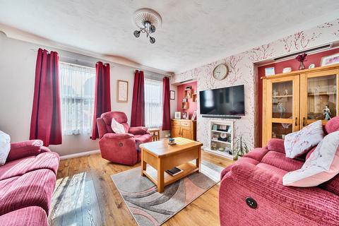 39 Walnuts Road, Orpington, BR6 0RG