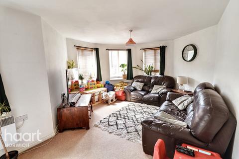 11 Bobbin Road, Norwich, NR3 2AS