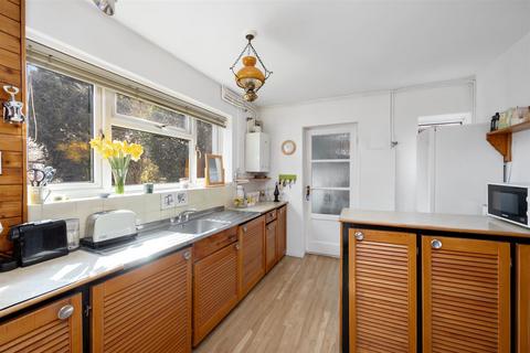 3 bedroom detached house for sale, Brangwyn Avenue, Brangwyn, Brighton
