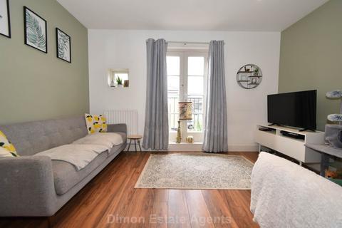 4 bedroom end of terrace house for sale, Frankton Way, Gosport