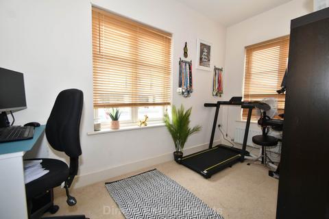 4 bedroom end of terrace house for sale, Frankton Way, Gosport