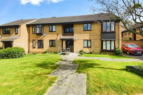 2 bedroom flat for sale, Fern Close, Thurnby, LE7