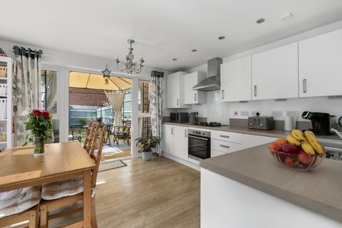 4 bedroom end of terrace house for sale, Wokingham RG40