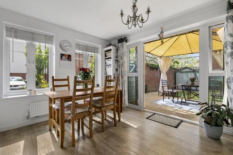 4 bedroom end of terrace house for sale, Wokingham RG40