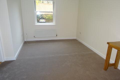 2 bedroom apartment to rent, Sawyers Grove, Brentwood CM15