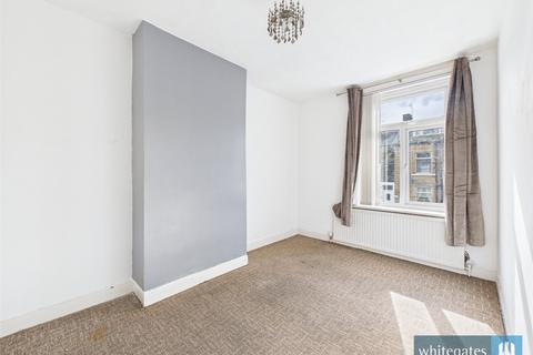 4 Peterborough Terrace, Bradford, BD2 3DL