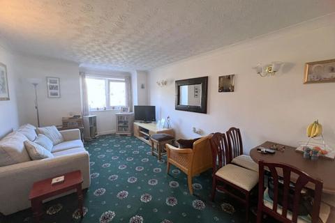 1 bedroom apartment for sale, 76 Conway Road, Colwyn Bay, Conwy, LL29 7HR
