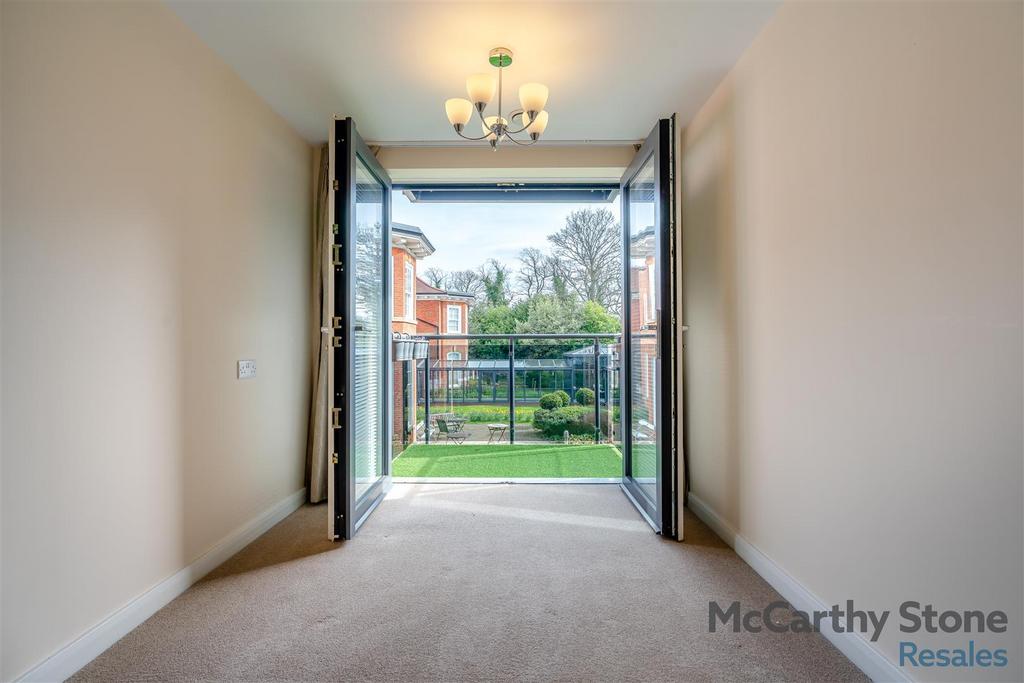 8642034-interior21.jpg