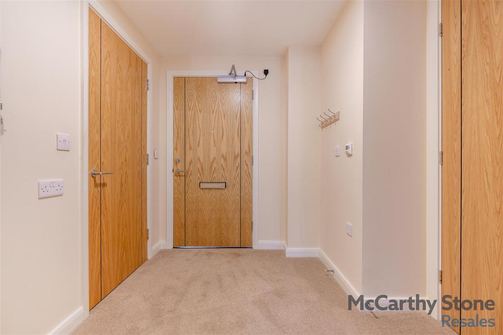 8642034-interior07.jpg