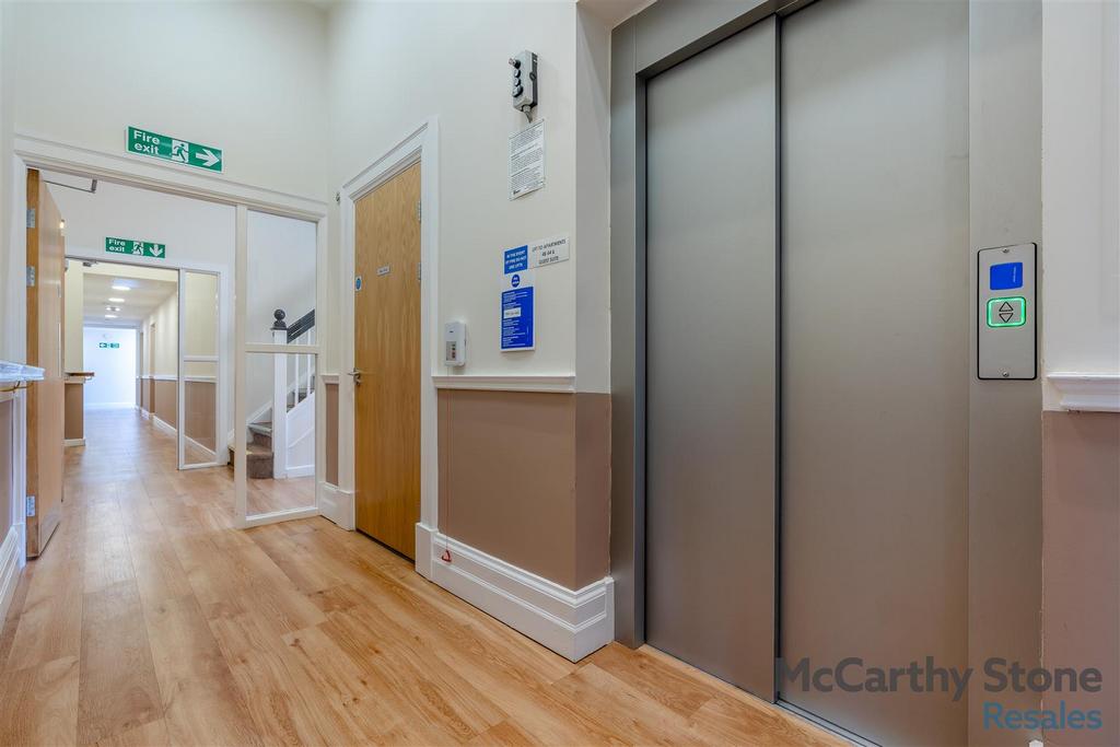 8642034-interior03.jpg