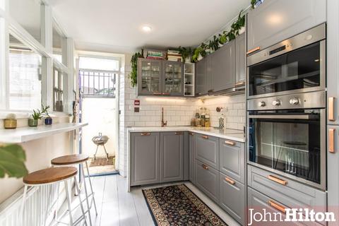 1 bedroom flat for sale, Roundhill Crescent, Brighton