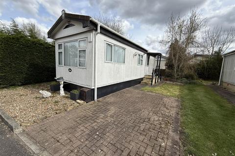 1 bedroom mobile home for sale, Elstree Park, Borehamwood WD6