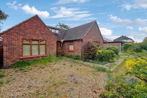 3 bedroom detached bungalow for sale, Manor Road, Wivenhoe, Colchester, CO7