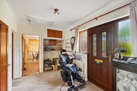 3 bedroom detached bungalow for sale, Manor Road, Wivenhoe, Colchester, CO7