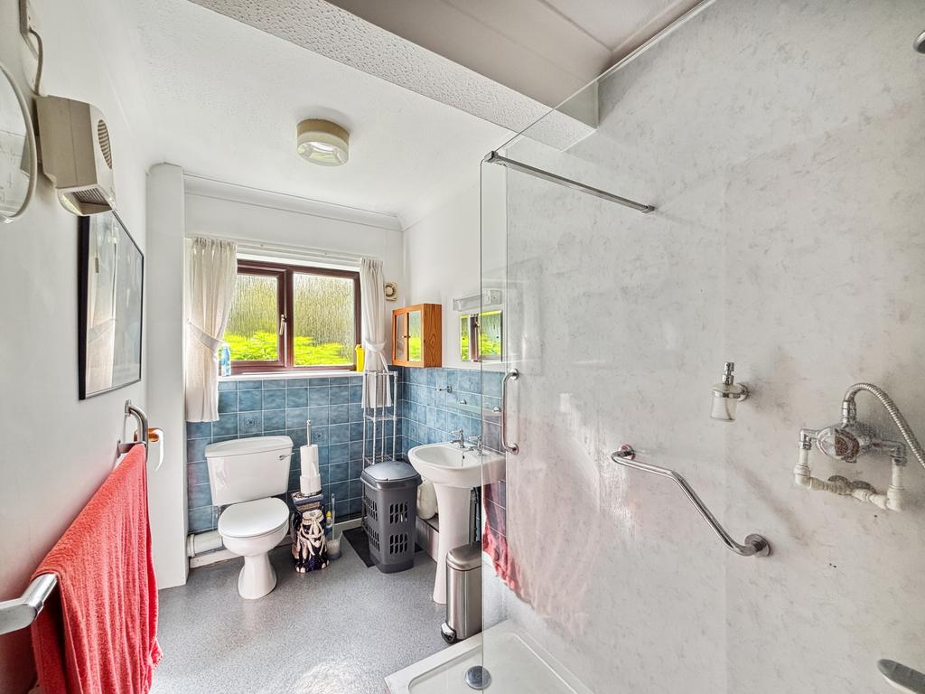 Family Shower Room