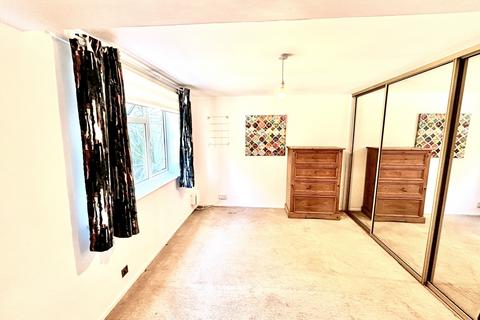 undefined, Malvern Court Hill Rise, Slough, Berkshire, SL3