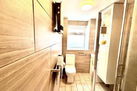 undefined, Malvern Court Hill Rise, Slough, Berkshire, SL3