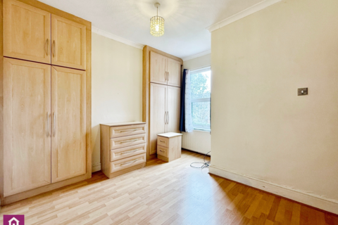 2 bedroom maisonette for sale, Grosvenor Road, Altrincham, Greater Manchester, WA14