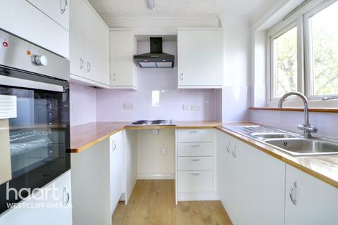 1 bedroom flat for sale, Balmoral Road, Westcliff-On-Sea