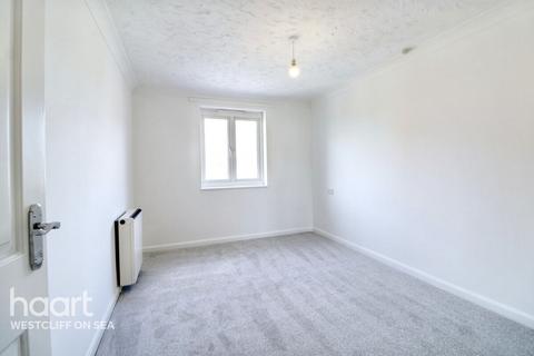 1 bedroom flat for sale, Balmoral Road, Westcliff-On-Sea